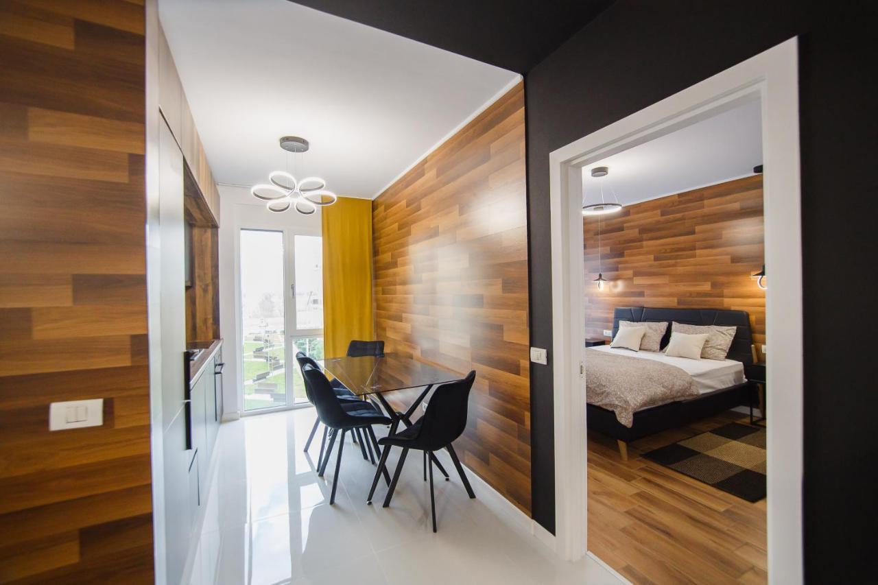 Chocolate Delight At West Residence Oradea Exterior photo